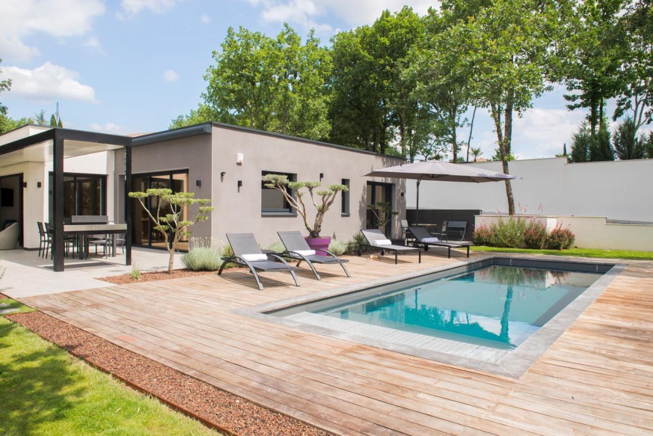 Le Clos Des Bleynoux Saint-Etienne-de-Fontbellon Luaran gambar