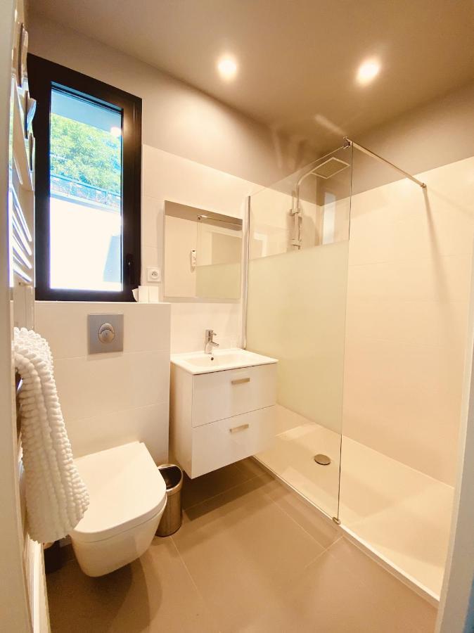 Le Clos Des Bleynoux Saint-Etienne-de-Fontbellon Luaran gambar